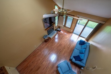 Motivated seller. Enjoy easy living in this 2 bedrooms/2 full on Eagle Ridge Inn and Resort in Illinois - for sale on GolfHomes.com, golf home, golf lot