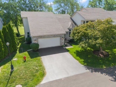 light & Bright 1800 SF 3 Bedroom & 2 bath RANCH end unit on River Heights Golf Club in Illinois - for sale on GolfHomes.com, golf home, golf lot