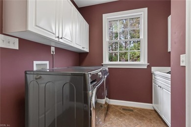 Welcome to 113 Stratton in Ford's Colony. One of Williamsburg's on Fords Colony Country Club in Virginia - for sale on GolfHomes.com, golf home, golf lot