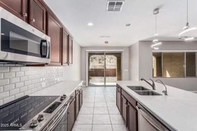 Welcome Home! This beautifully maintained villa is nestled in on Robson Ranch Golf Club in Arizona - for sale on GolfHomes.com, golf home, golf lot