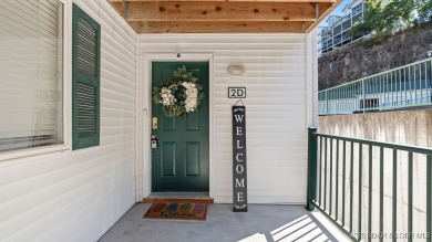 This 3BR/2BA condo truly has it all! Just 8 steps down to your on The Club At Old Kinderhook in Missouri - for sale on GolfHomes.com, golf home, golf lot