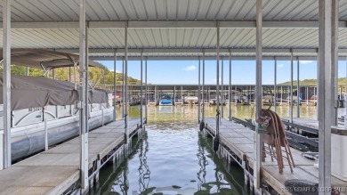 This 3BR/2BA condo truly has it all! Just 8 steps down to your on The Club At Old Kinderhook in Missouri - for sale on GolfHomes.com, golf home, golf lot
