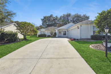 One or more photo(s) has been virtually staged. This beautiful on Plantation Golf Club in Florida - for sale on GolfHomes.com, golf home, golf lot