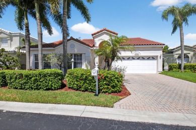 Beautiful 3 bedroom, 2 bath single family home situated on a on  in Florida - for sale on GolfHomes.com, golf home, golf lot