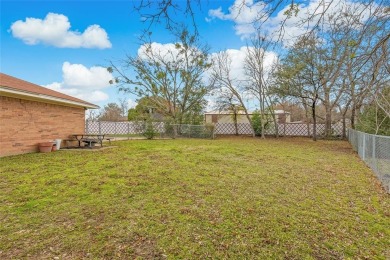 Cozy 3 Bed, 2 Bath home in a great location.  Walking distance on Wright Park Municipal Golf Course in Texas - for sale on GolfHomes.com, golf home, golf lot