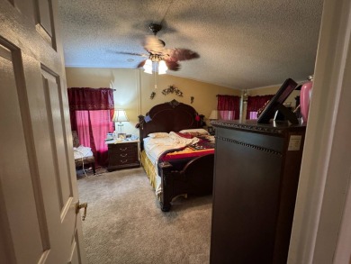 If you're looking for that special home in the Central Florida on Lake Henry Golf Club in Florida - for sale on GolfHomes.com, golf home, golf lot