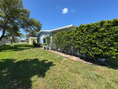 If you're looking for that special home in the Central Florida on Lake Henry Golf Club in Florida - for sale on GolfHomes.com, golf home, golf lot