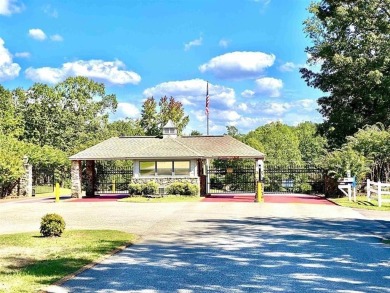 Owner has priced this charming three-bedroom, two-bath home to on Shiloh Falls Golf Club in Tennessee - for sale on GolfHomes.com, golf home, golf lot