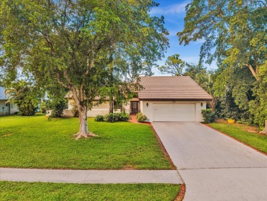 Step into a 1970s time capsule with serious upside in Sherwood on Lakeview Golf Club in Florida - for sale on GolfHomes.com, golf home, golf lot