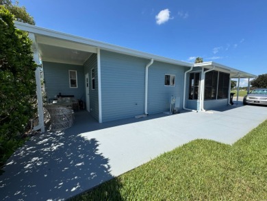 If you're looking for that special home in the Central Florida on Lake Henry Golf Club in Florida - for sale on GolfHomes.com, golf home, golf lot