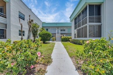 Beautifully Updated 1-Bedroom, 1.5-Bath Condo in Desirable Kings on Kings Point Golf -Flanders Way in Florida - for sale on GolfHomes.com, golf home, golf lot