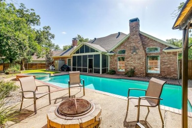 Custom Home in Pecan Plantation. Spacious Living room with wall on Pecan Plantation Country Club in Texas - for sale on GolfHomes.com, golf home, golf lot