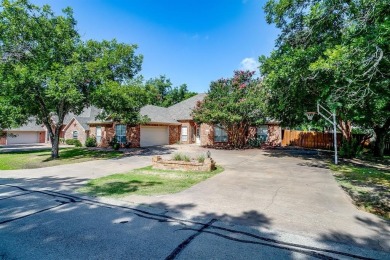 Custom Home in Pecan Plantation. Spacious Living room with wall on Pecan Plantation Country Club in Texas - for sale on GolfHomes.com, golf home, golf lot