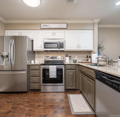 Turnkey ground floor 2 br/2 ba condo in Diamondhead Manor just on Diamondhead Golf and Country Club in Arkansas - for sale on GolfHomes.com, golf home, golf lot