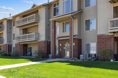 Welcome home to this beautifully updated condo in the heart of on St. Andrews Golf Club in Iowa - for sale on GolfHomes.com, golf home, golf lot