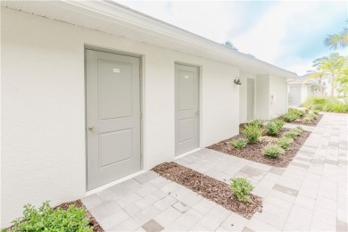 Beautifully appointed 2 bed + den, 2 bath Veranda condo. This on  in Florida - for sale on GolfHomes.com, golf home, golf lot