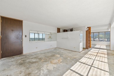 1BR/1BA high floor corner unit in desirable town location with on Ala Wai Golf Course in Hawaii - for sale on GolfHomes.com, golf home, golf lot