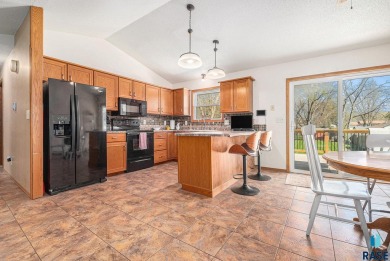 LOCATION LOCATION LOCATION!!! Perfectly Situated just minutes on Central Valley Golf Club in South Dakota - for sale on GolfHomes.com, golf home, golf lot