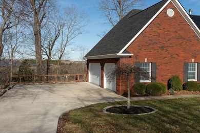 RARE LAKEFRONT OPPORTUNITY WITH SOLAR EFFICIENCY! Discover the on Peninsula Golf Resort in Kentucky - for sale on GolfHomes.com, golf home, golf lot