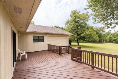 Lovely 3-bedroom, 3-bath ranch-style home across the street from on Thunderbird Country Club in Arkansas - for sale on GolfHomes.com, golf home, golf lot