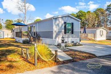 LOOK NO FURTHER!!! Here is your sleek 2-year-old custom on Prestwick Country Club in South Carolina - for sale on GolfHomes.com, golf home, golf lot