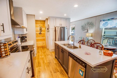 LOOK NO FURTHER!!! Here is your sleek 2-year-old custom on Prestwick Country Club in South Carolina - for sale on GolfHomes.com, golf home, golf lot