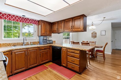 Come and see this amazing home in a coveted Farmington on Oakridge Country Club in Utah - for sale on GolfHomes.com, golf home, golf lot
