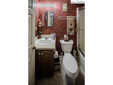 Long Range Views from this Sugar Top Condo. This unit is on Sugar Mountain Golf Course in North Carolina - for sale on GolfHomes.com, golf home, golf lot