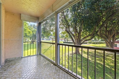 Bright & Beautiful partially furnished home centrally located in on Hollybrook Golf and Tennis Club  in Florida - for sale on GolfHomes.com, golf home, golf lot