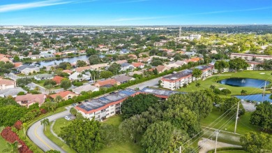 Bright & Beautiful partially furnished home centrally located in on Hollybrook Golf and Tennis Club  in Florida - for sale on GolfHomes.com, golf home, golf lot