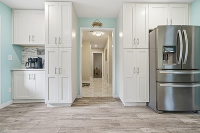 This BEAUTIFULLY RENOVATED, 1-story, END UNIT townhome is *THE on Golf Club at Bluewater Bay Resort in Florida - for sale on GolfHomes.com, golf home, golf lot