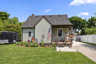 OPEN HOUSE SAT 6/21 10:30AM-NOON! Welcome to this beautifully on Reid Golf Course in Wisconsin - for sale on GolfHomes.com, golf home, golf lot