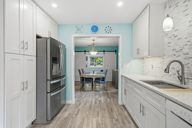 This BEAUTIFULLY RENOVATED, 1-story, END UNIT townhome is *THE on Golf Club at Bluewater Bay Resort in Florida - for sale on GolfHomes.com, golf home, golf lot