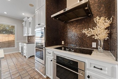 Welcome to 848 Havenwood Lane in Fort Worth--a stunning on Woodhaven Country Club in Texas - for sale on GolfHomes.com, golf home, golf lot