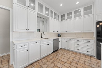 Welcome to 848 Havenwood Lane in Fort Worth--a stunning on Woodhaven Country Club in Texas - for sale on GolfHomes.com, golf home, golf lot