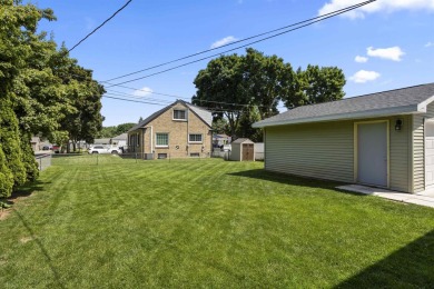 OPEN HOUSE SAT 6/21 10:30AM-NOON! Welcome to this beautifully on Reid Golf Course in Wisconsin - for sale on GolfHomes.com, golf home, golf lot