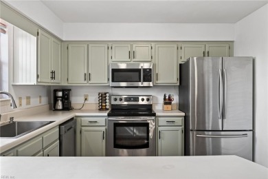 Comfortable living with modern updates throughout! NEW QUARTZ on Kiln Creek Golf and Country Club in Virginia - for sale on GolfHomes.com, golf home, golf lot