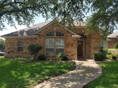 Welcome home to this lovely three bedroom home, with bonus room on The Shores Country Club in Texas - for sale on GolfHomes.com, golf home, golf lot