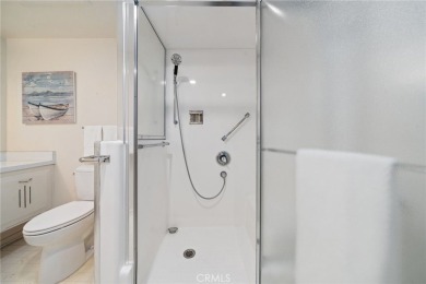 Welcome to this beautifully maintained 2-bedroom, 1-bathroom on Leisure World Seal Beach Golf Course in California - for sale on GolfHomes.com, golf home, golf lot