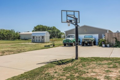 $20K for BUYER'S CLOSING! Sellers have loved this home but on Preston West Par 3 Golf Course in Texas - for sale on GolfHomes.com, golf home, golf lot