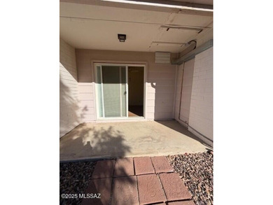 Beautifully updated downstairs unit in Central Tucson featuring on Randolph Park Golf Courses in Arizona - for sale on GolfHomes.com, golf home, golf lot