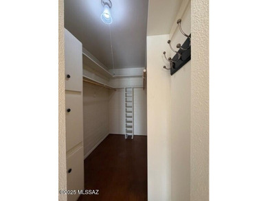 Beautifully updated downstairs unit in Central Tucson featuring on Randolph Park Golf Courses in Arizona - for sale on GolfHomes.com, golf home, golf lot