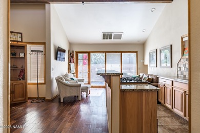 Cute condo in the popular Continental Country Club. This condo on Continental Country Club in Arizona - for sale on GolfHomes.com, golf home, golf lot