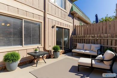 INVESTOR GOLDMINE - 2BR/1.5BA 2-Story Condo in South on Becky Peirce Municipal Golf Course in Alabama - for sale on GolfHomes.com, golf home, golf lot