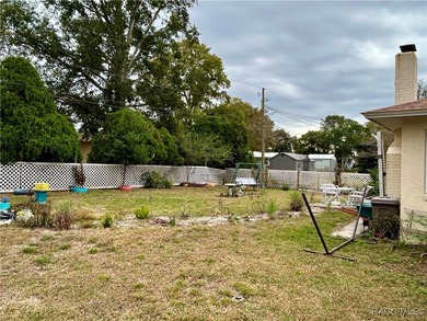 Check this one out! Roof 2023, AC 2018, solar panels with new on Brentwood Farms Golf Club in Florida - for sale on GolfHomes.com, golf home, golf lot