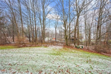 Welcome Home to this beautifully updated 3-bedroom, 2.5-bathroom on Tanglewood National Golf Club in Ohio - for sale on GolfHomes.com, golf home, golf lot