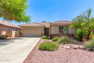 New to the market! Wonderful updated home with private guest on Gold Canyon Golf Resort - Sidewinder in Arizona - for sale on GolfHomes.com, golf home, golf lot