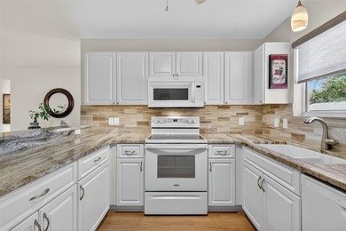 FABULOUS, METICULOUSLY-MAINTAINED, TURNKEY 3/2 Corpus Christi on The Links of Spruce Creek in Florida - for sale on GolfHomes.com, golf home, golf lot