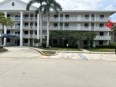 Welcome to this beautifully appointed 2-bedroom, 2-bathroom on  in Florida - for sale on GolfHomes.com, golf home, golf lot