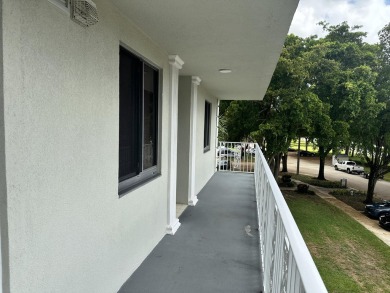 Welcome to this beautifully appointed 2-bedroom, 2-bathroom on  in Florida - for sale on GolfHomes.com, golf home, golf lot